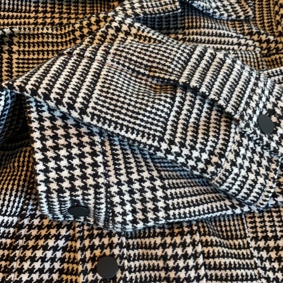 Forever 21 Cropped Houndstooth Woman’s Jacket Size Small - Picture 10 of 12